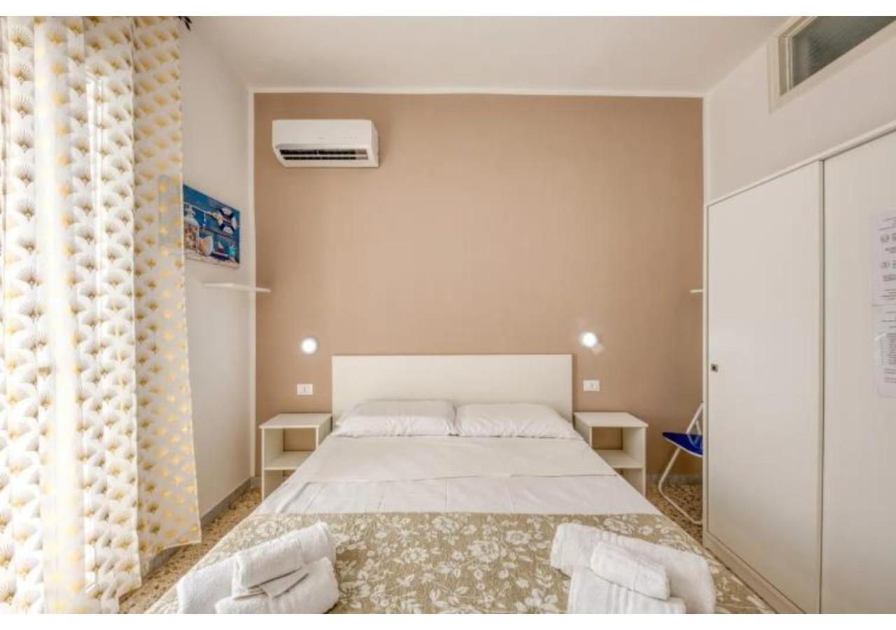 B&B Il Comandante A 100 M Dalla Spiaggia Torre San Giovanni Ugento Ngoại thất bức ảnh