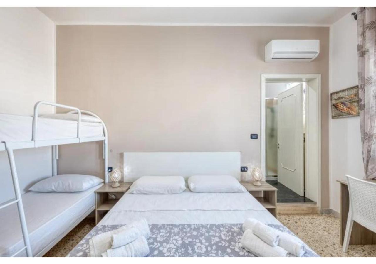 B&B Il Comandante A 100 M Dalla Spiaggia Torre San Giovanni Ugento Ngoại thất bức ảnh