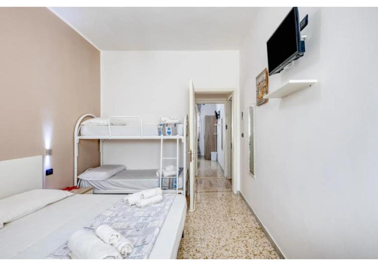 B&B Il Comandante A 100 M Dalla Spiaggia Torre San Giovanni Ugento Ngoại thất bức ảnh