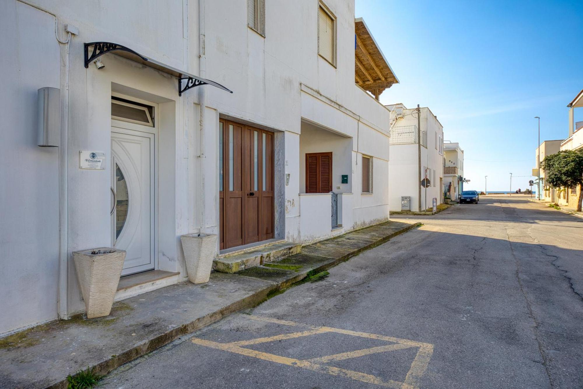 B&B Il Comandante A 100 M Dalla Spiaggia Torre San Giovanni Ugento Ngoại thất bức ảnh